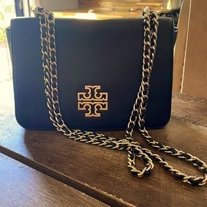 Authentic Tory Burch Leather Cross Body w/ adjustable Gold Chain